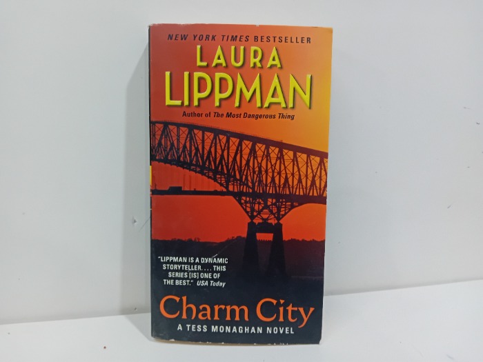 LAURA LIPPMAN