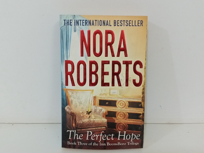 NORA ROBERTS