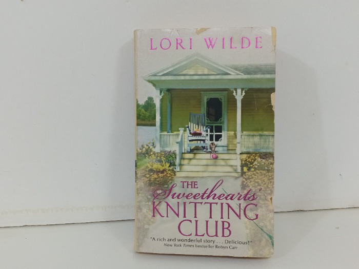 The Sweethearts KNITTING