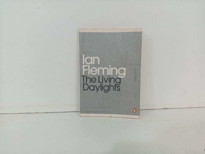 Ian Fleming  The Living Daylights