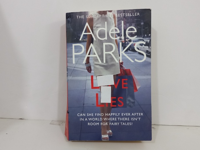 Adele PARKS LOVE LIES