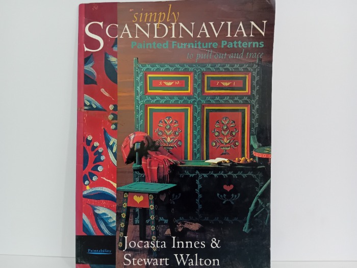simply SCANDINAVIAN