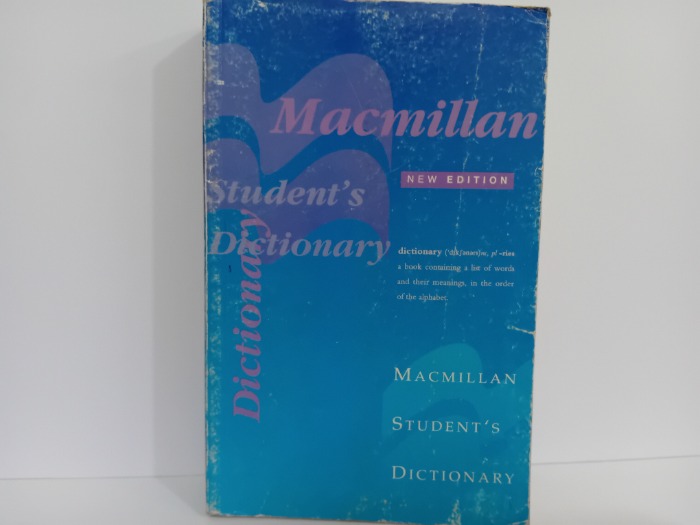 MACMILLAN Students DICTIONAR