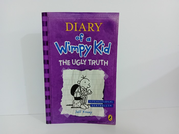 DIARY of a wimpy kid